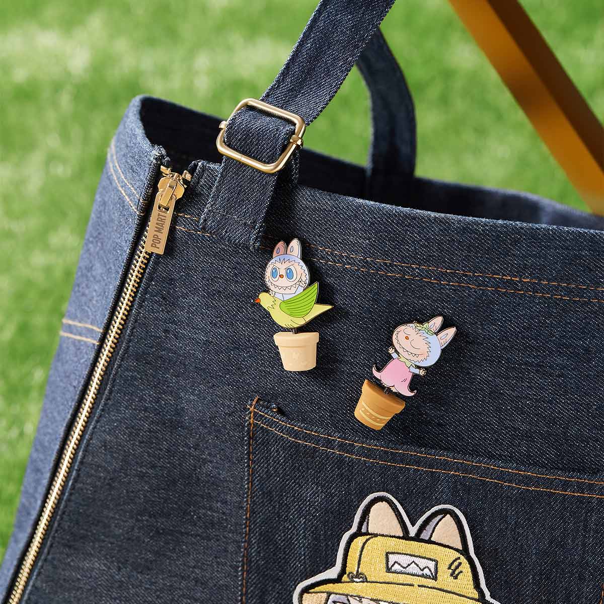 THE MONSTERS FALL IN WILD SERIES denim apron bag