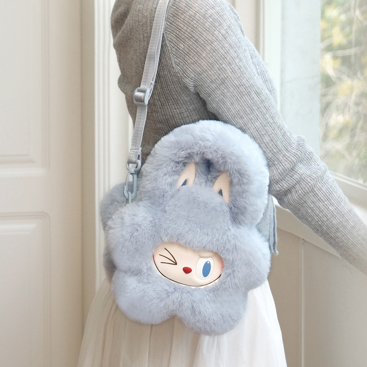 THE MONSTERS Classic Series Plush Flower Bag
