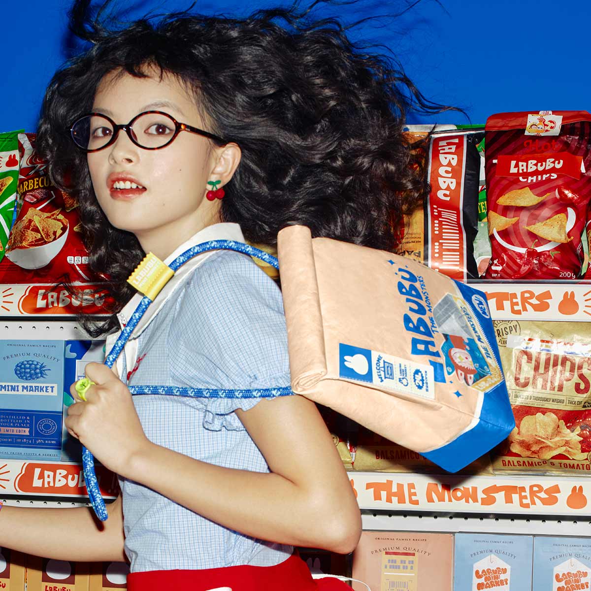 THE MONSTERS Wacky Mart Series Messenger Bag